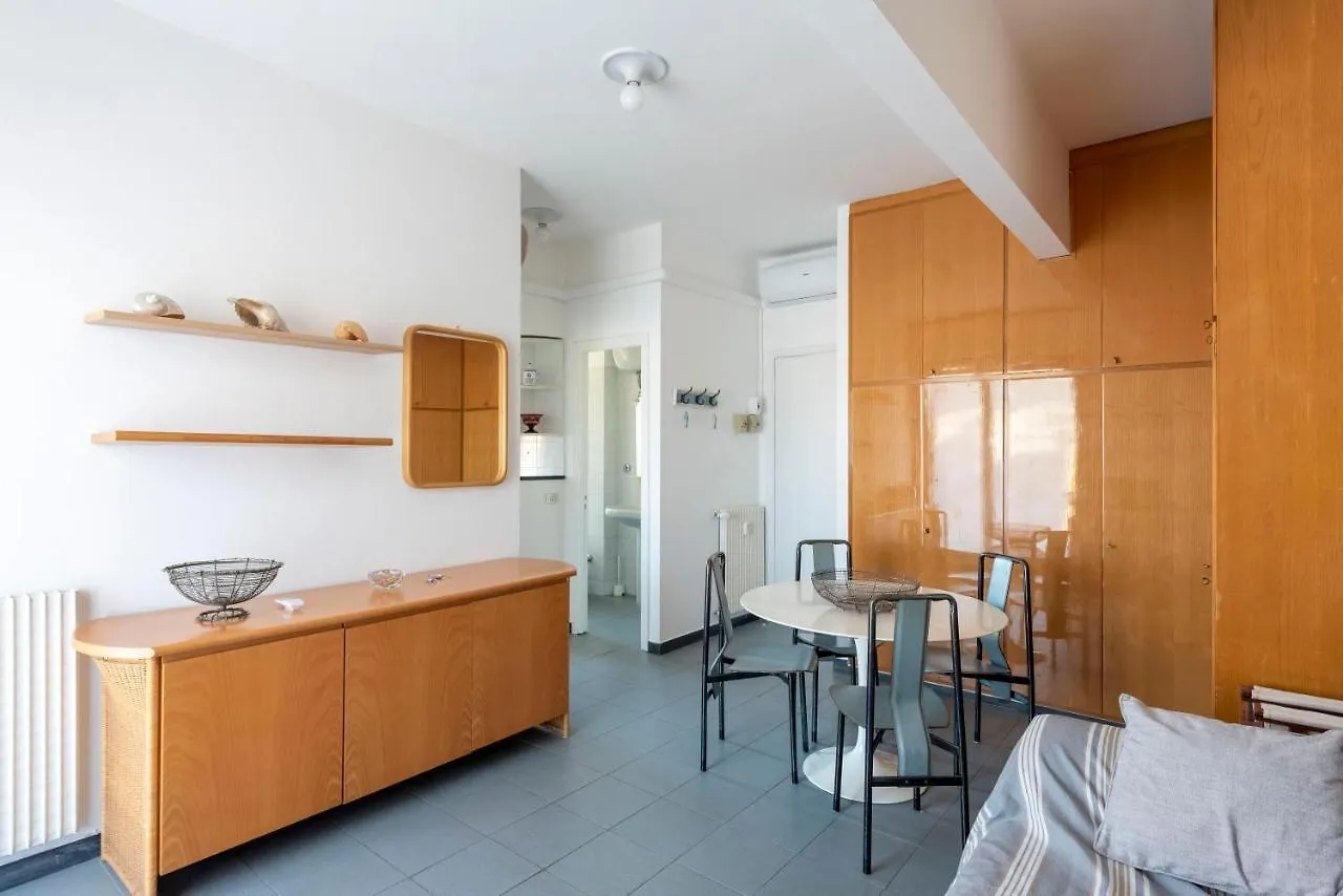 Joivy Cosy Flat With Terrace Near Rapallo Castle Apartment