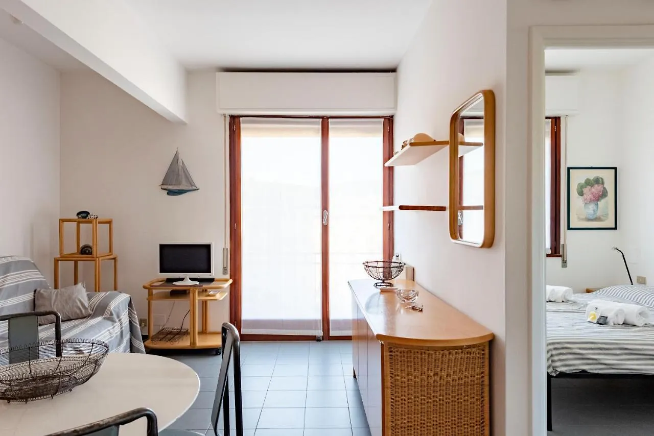 Joivy Cosy Flat With Terrace Near Rapallo Castle