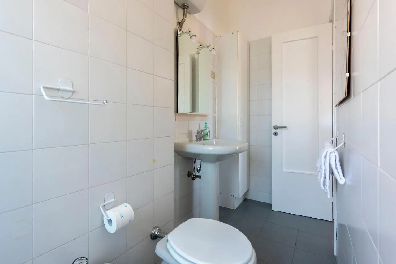 Joivy Cosy Flat With Terrace Near Rapallo Castle Italy