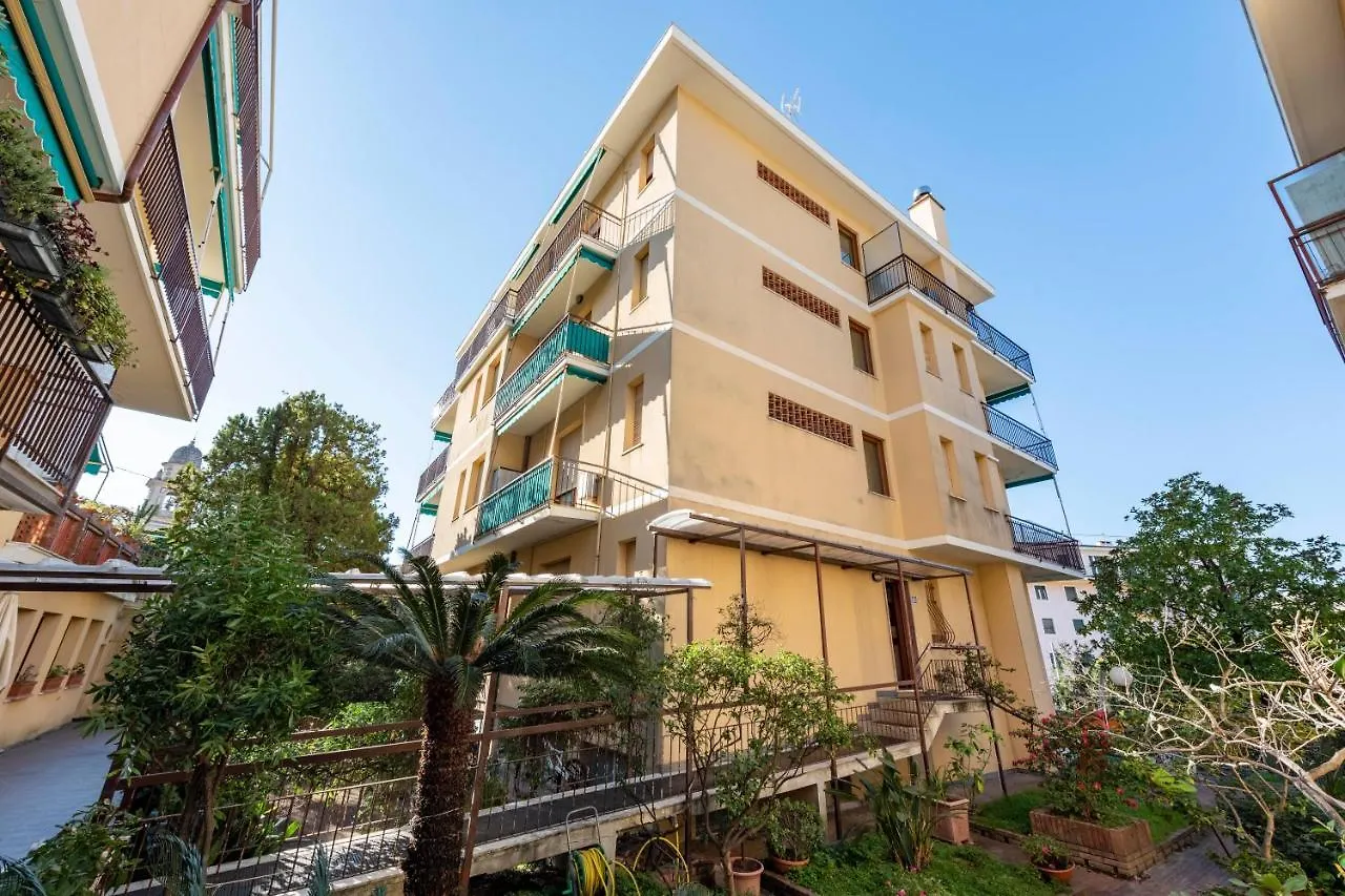 Apartment Joivy Cosy Flat With Terrace Near Rapallo Castle